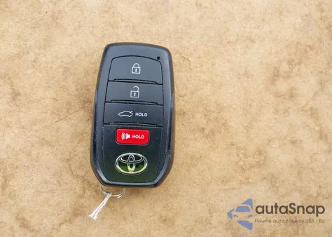 2025 Toyota Camry Se z USA, uszkodzony, nr VIN 4T1DAACK8SU575746